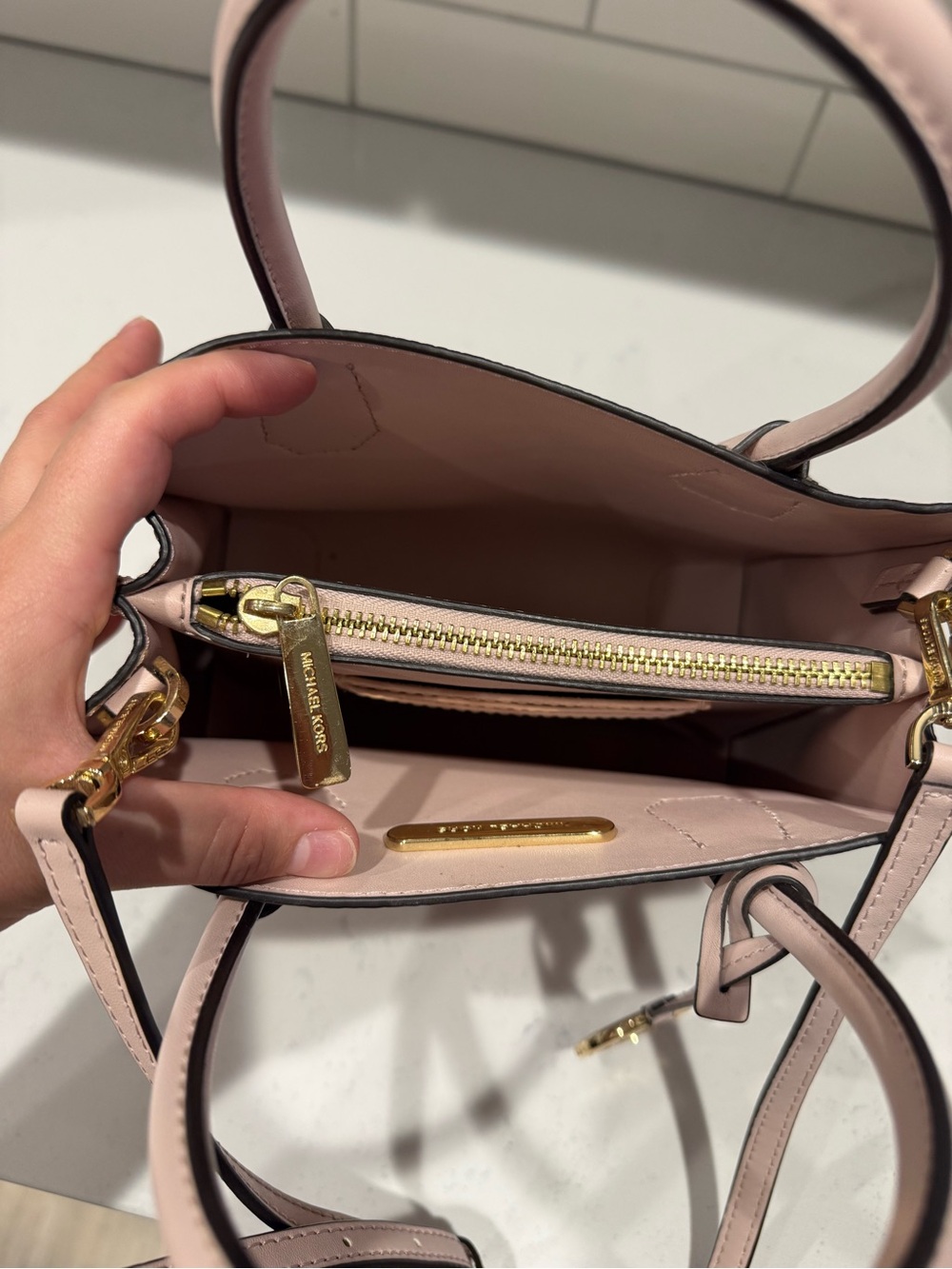 Michael Kors Blush Pink Leather Satchel with Gold MK Charm small crossbody - Picture 3 of 4